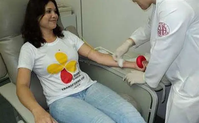 Famílias se mobilizam pela internet para doação de sangue