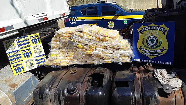 Cocaína apreendida com motorista em Anastácio pesou 101,8 quilos, diz PRF