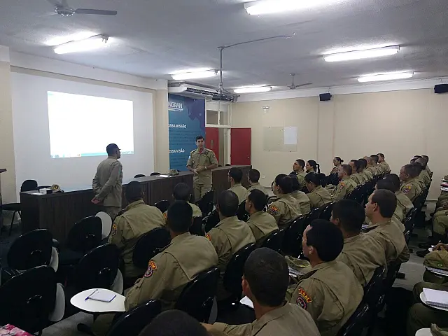 Governo atende Felipe e abre cursos para sargento do Corpo de Bombeiros e PM