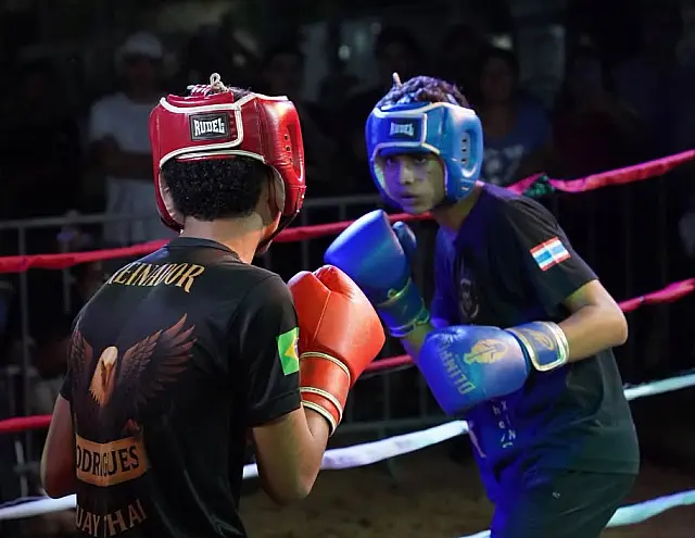 Rei da Praia movimenta a Prainha de Anastácio com disputas de boxe