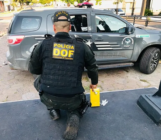 DOF apreende tablete de cocaína avaliado em R$ 120 em Corumbá
