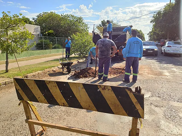 Rua Nilza Ferraz Ribeiro fica com pista parcialmente interditada hoje