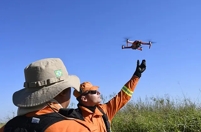 Bombeiros utilizam tecnologia da Nasa para prevenir incêndios no Pantanal