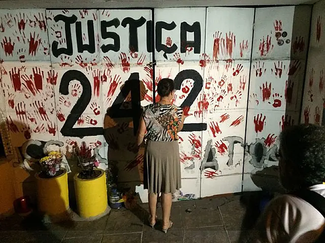Tragédia da Kiss completa três anos em meio à luta de familiares por justiça