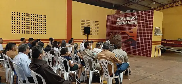 Bombeiro de Aquidauana morto em acidente é homenageado durante culto religioso