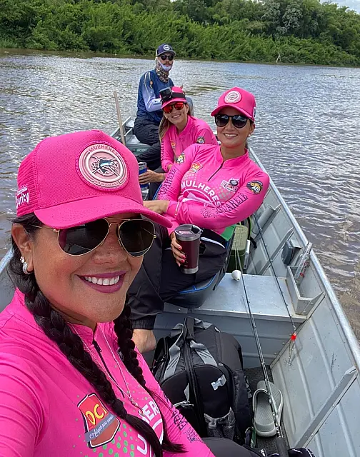 Amigas criam grupo exclusivo de pescaria feminina