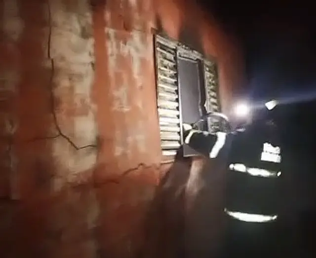 Incêndio em residências mobiliza bombeiros em Corumbá