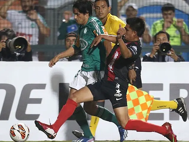 Com falha de Bruno, Palmeiras perde para o Tijuana e está fora da Libertadores