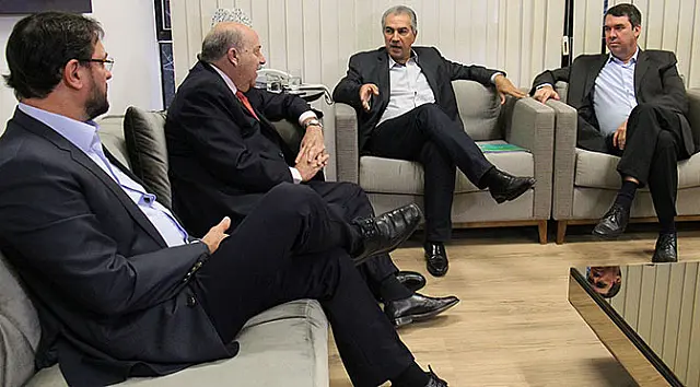 Governador discute integração de MS e Paraguai com embaixador e presidente da Fiems