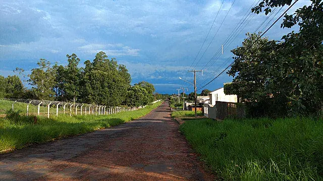 Sábado com chuvas e alerta de tempestades na região de Aquidauana