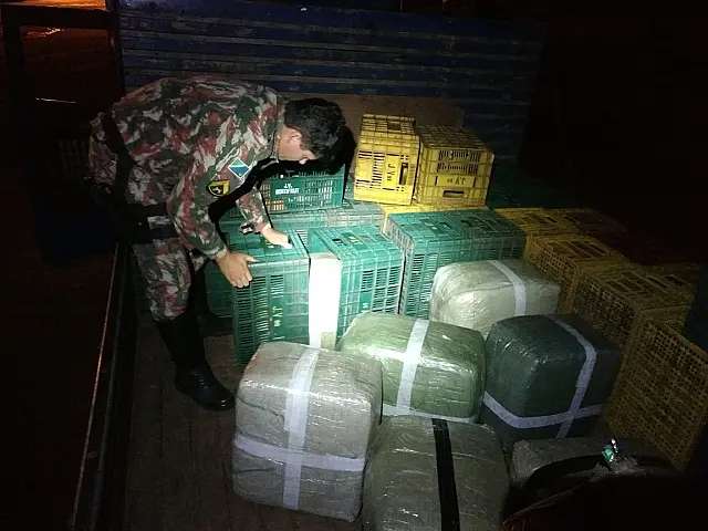 Polícia apreende carga com sete mil relógios contrabandeados do Paraguai