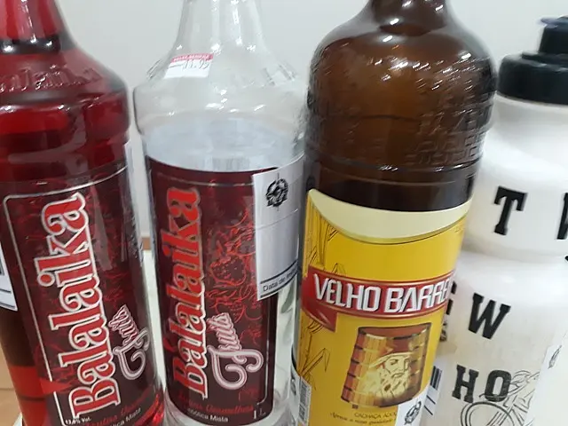 Irmãos são presos por fornecerem bebidas alcoólicas a menores em festa