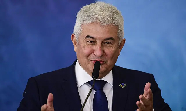 "Precisamos de um programa espacial forte", diz ministro Marcos Pontes