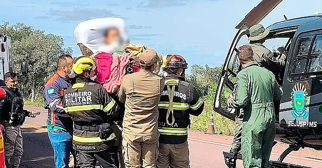Menina vítima de acidente com ônibus na BR-262 tem perna amputada