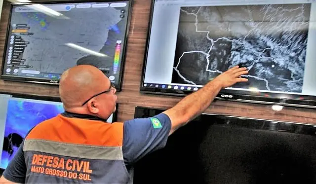 Serviço da Defesa Civil já disparou 8,4 milhões de alertas de desastres