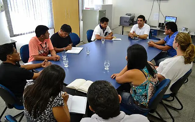 Meireles discute saúde indígena com lideranças e Sesai
