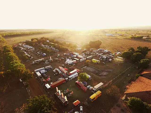 Mais 10 mil pessoas prestigiam o Rally dos Sertões em Coxim