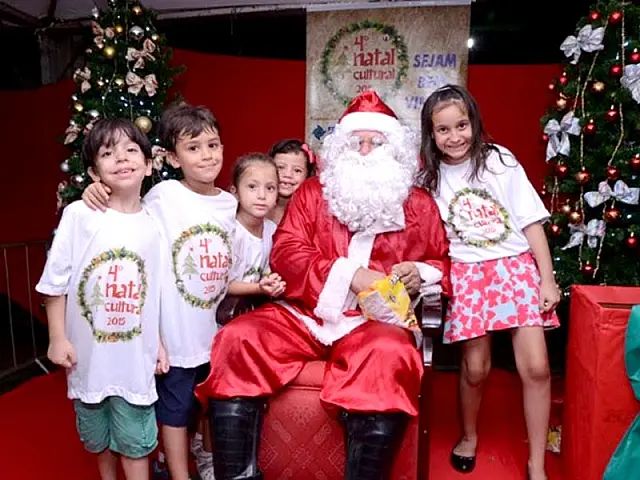 Papai Noel chega em viatura dos Bombeiros no Natal Cultural 2016