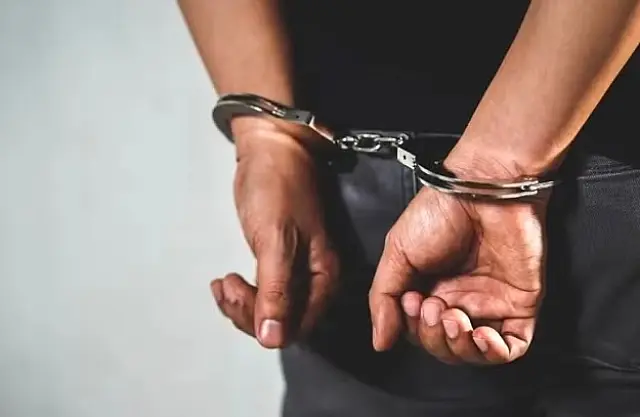 Condutor bêbado avança contra viaturas e acaba preso em Aquidauana