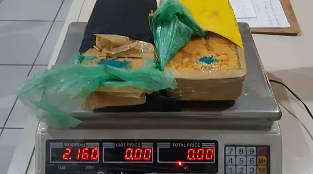 PRF apreende 2 kg de cocaína em tanque de combustível de veículo