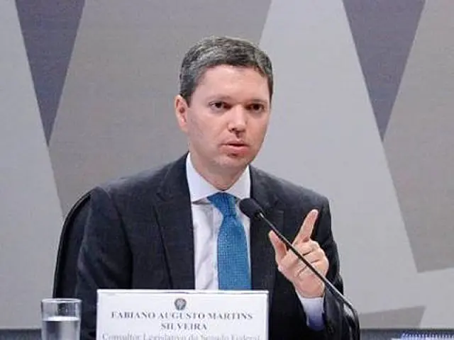 Ministro da Transparência, Fabiano Silveira decide deixar o cargo