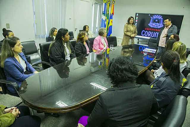 Prefeito dá posse ao novo Conselho da Mulher em Corumbá