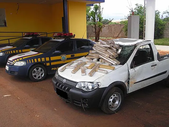 PRF apreende 64 quilos de maconha na BR-163