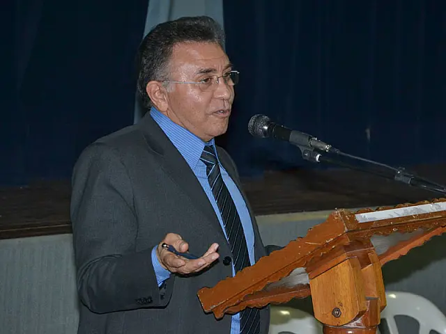 Juiz Odilon de Oliveira realiza palestra sobre drogas em Aquidauana
