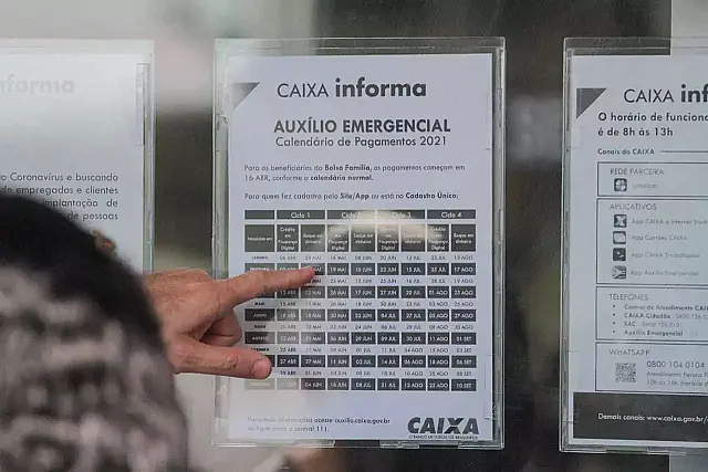 Governo aprova mais 236 mil famílias para receber auxílio emergencial