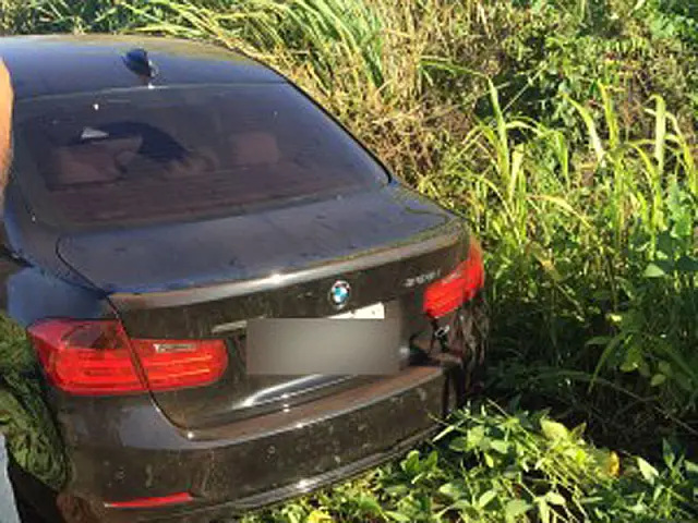 Médico é encontrado morto dentro de carro de luxo