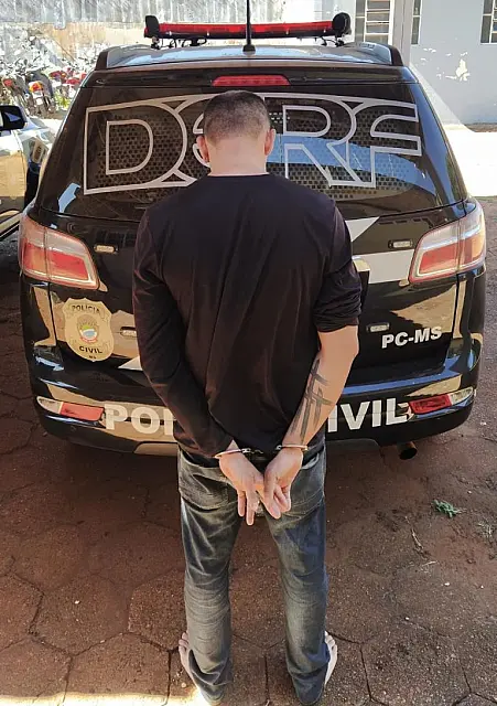 Homem é preso após enviar droga pelos Correios