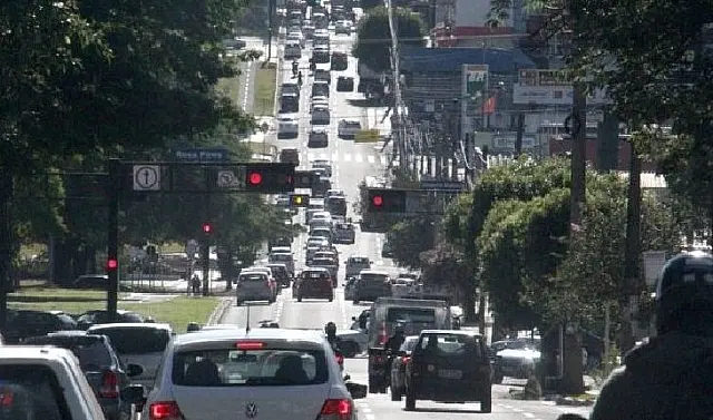 Proprietários de veículos com placas final zero tem até dia 30 para quitar o licenciamento