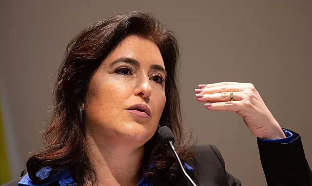 Combate à sonegação e ao contrabando pode render R$ 120 bilhões, diz ministra Simone Tebet