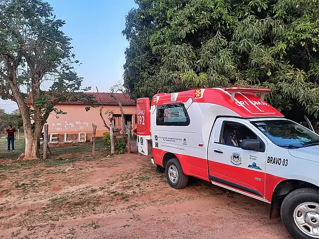 Homem fica ferido após cair de telhado em MS