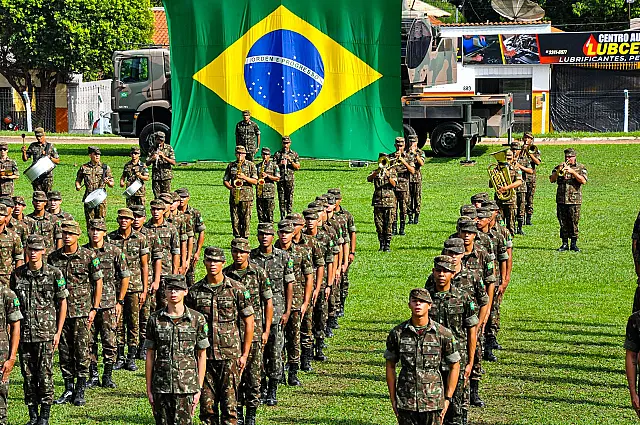 9º Batalhão Carlos Camisão realiza cerimônia para novos soldados