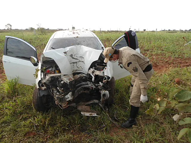 Grave acidente deixa duas vítimas na BR-419