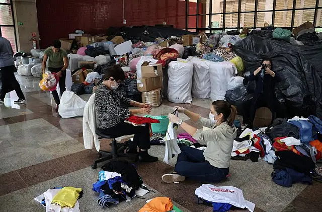 Campanha "Seu Abraço Aquece" faz triagem e inicia doações na próxima semana