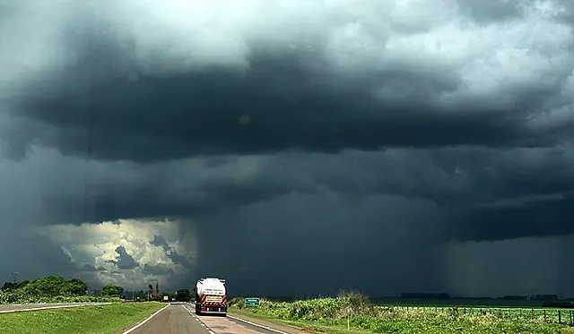 Inmet alerta para tempestades em 17 cidades de MS nesta quarta
