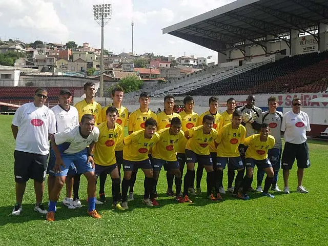 Azulão e Santos fazem amistoso nesta quinta-feira