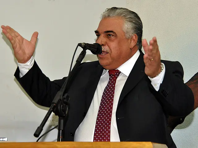Por 4 a 1, TRE livra prefeito de Aquidauana