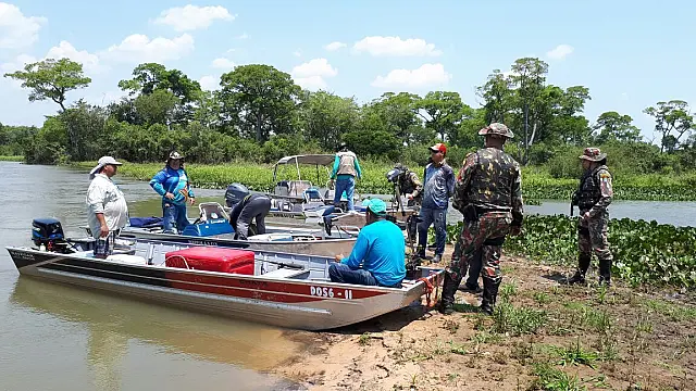 Dupla da Capital é multada por pesca predatória no Rio Piquiri na divisa com MT
