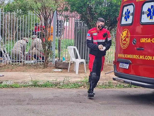 Homem de 47 anos morre eletrocutado