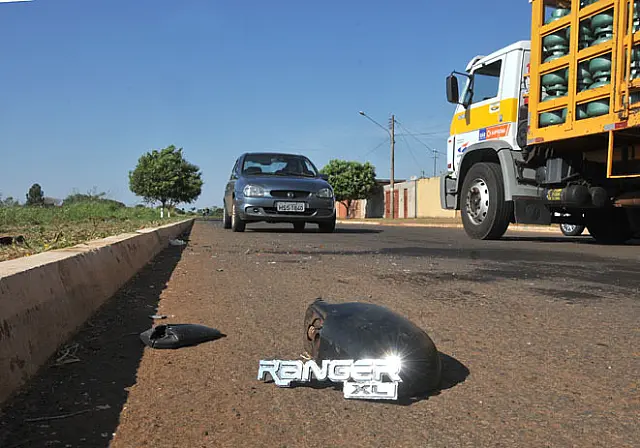 Condutor embriagado mata motociclista e deixa criança ferida