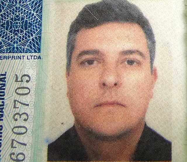 Piloto da TAM foi morto com tiro no olho, diz polícia