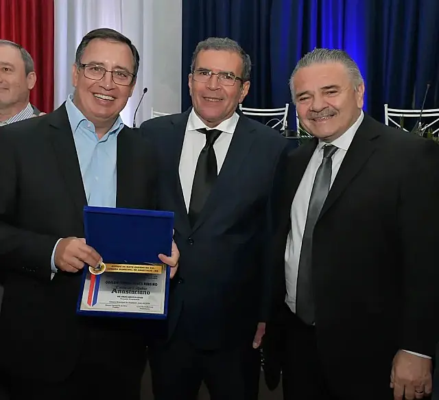 Odilon Ribeiro recebe Título de Cidadão Anastaciano