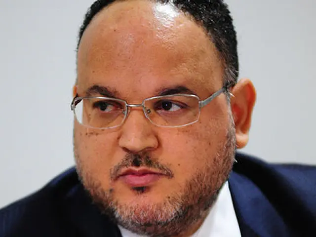 Pré-sal não garantirá investimento de 10% do PIB na educação, diz ministro