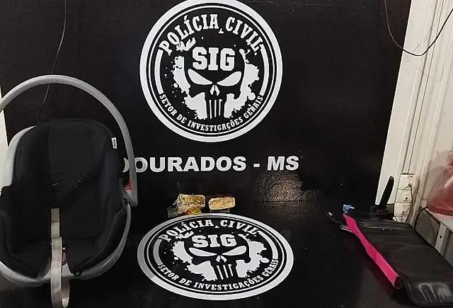 Mulher é presa em MS escondendo drogas em 'bebê conforto'