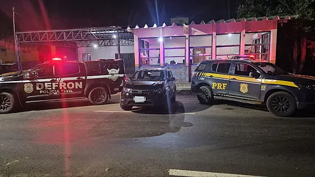 Dupla é presa com 3 toneladas de maconha em Dourados
