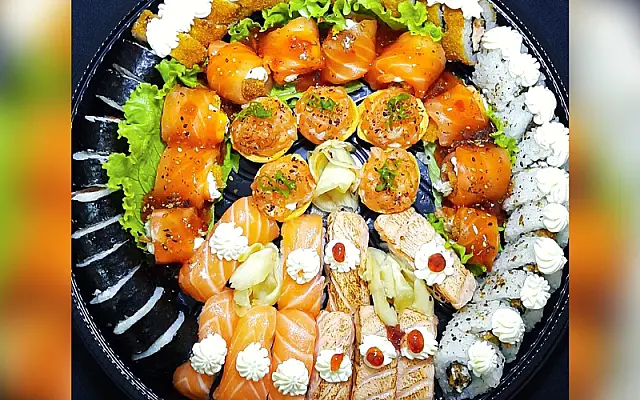 Com 10% off em pedidos, dê ao seu pai um jantar especial do Sushi do Cheff