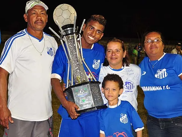 Keverson acerta com futebol catarinense